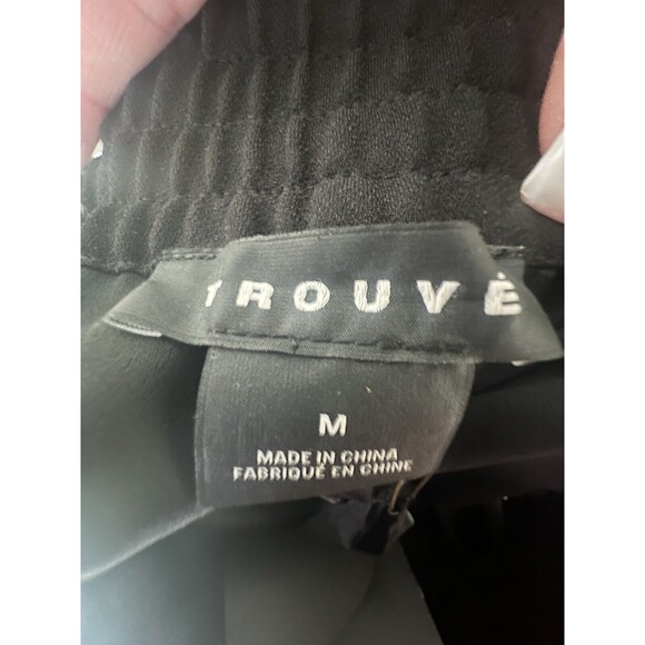 NWT Trouve Black Slit Sides Pants Size Medium Elastic Waist - Picture 7 of 7